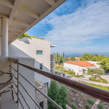 Aminess Vival Velaris Resort Supetar Luaran gambar