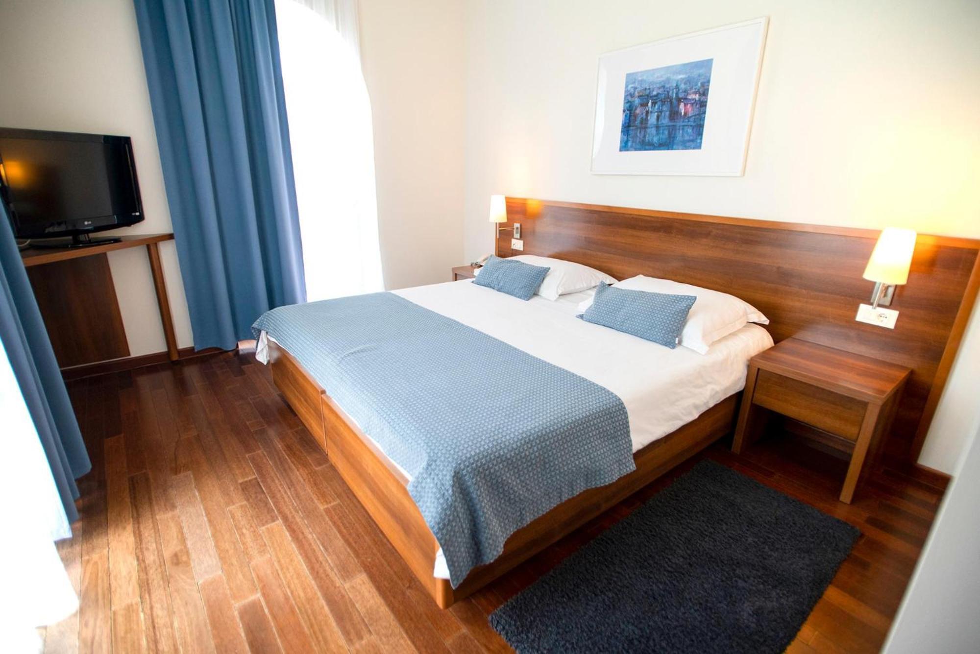Aminess Vival Velaris Resort Supetar Luaran gambar